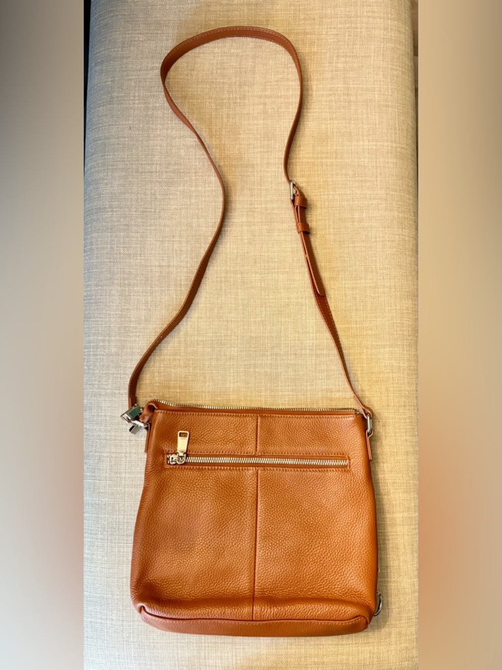 Befen Anti-Theft Leather Crossbody Bag in Cognac - - Picture 2 of 8